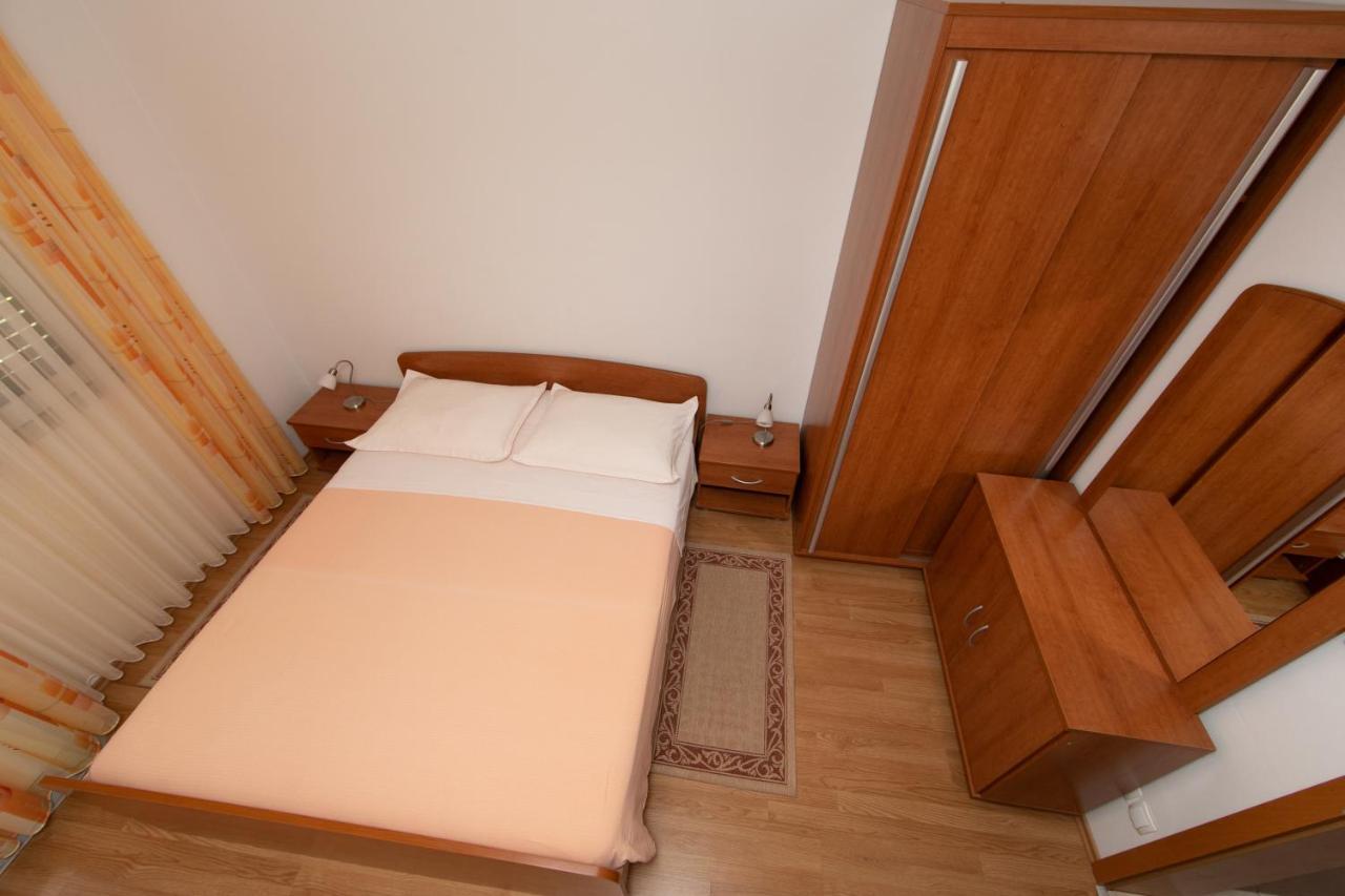 Apartmani Biser Tučepi 部屋 写真